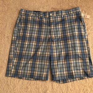 Plaid golf short